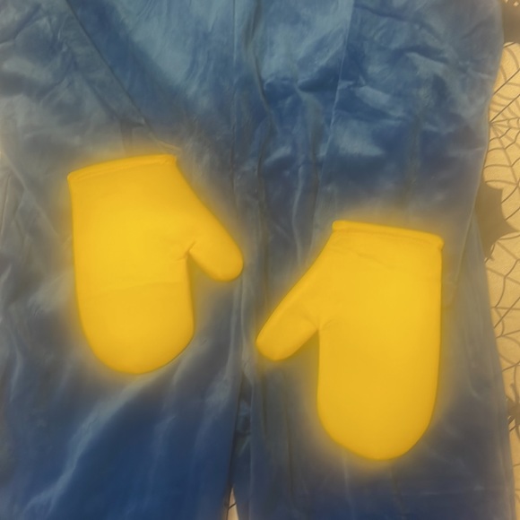 Huggy Wugguy shark New without tags costume - Picture 3 of 7